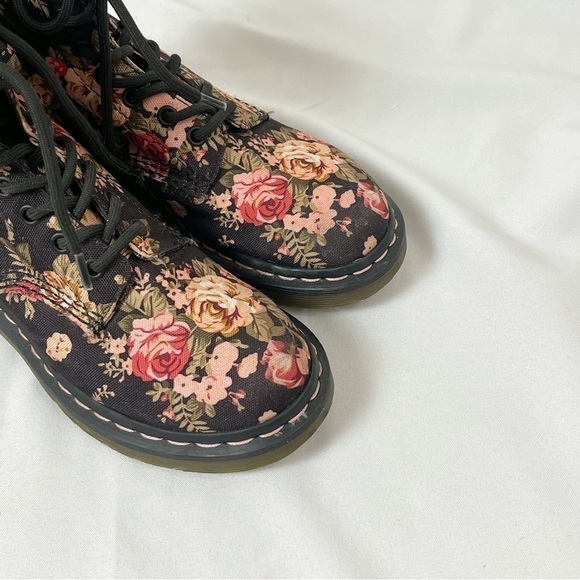 Dr. Martin's 1460 Pascal cloth lace up boots - Picture 7 of 11